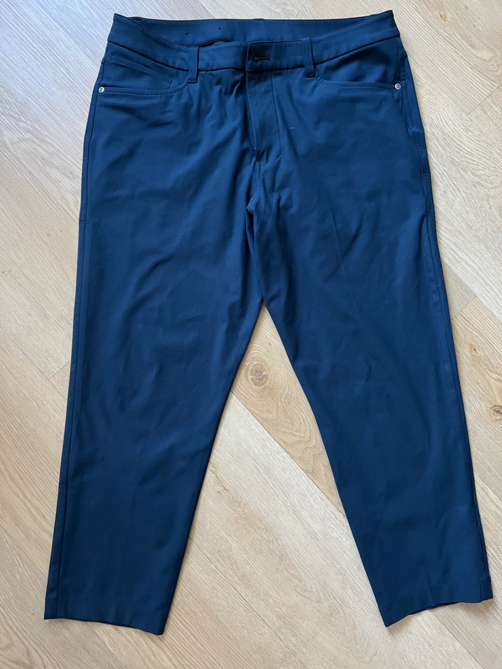 Lululemon Men's ABC 5-Pocket Crop Pant - Navy